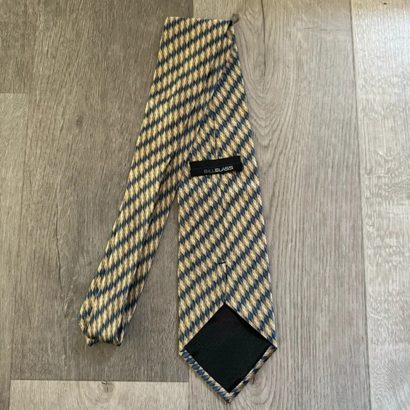 Bill Blass 100% silk tie - Picture 4 of 5